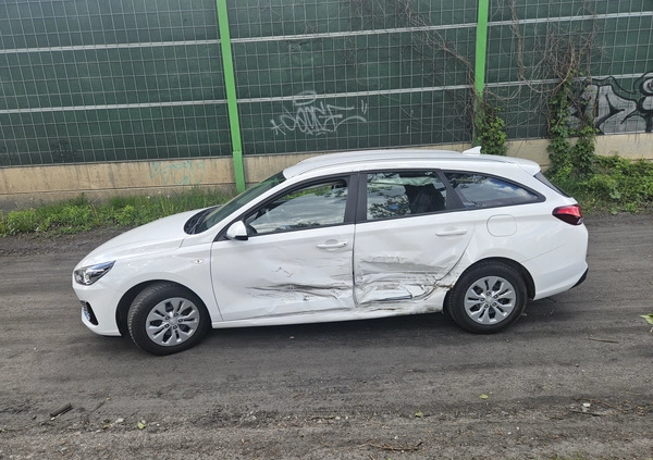 Hyundai I30 cena 37900 przebieg: 58000, rok produkcji 2022 z Piastów małe 154